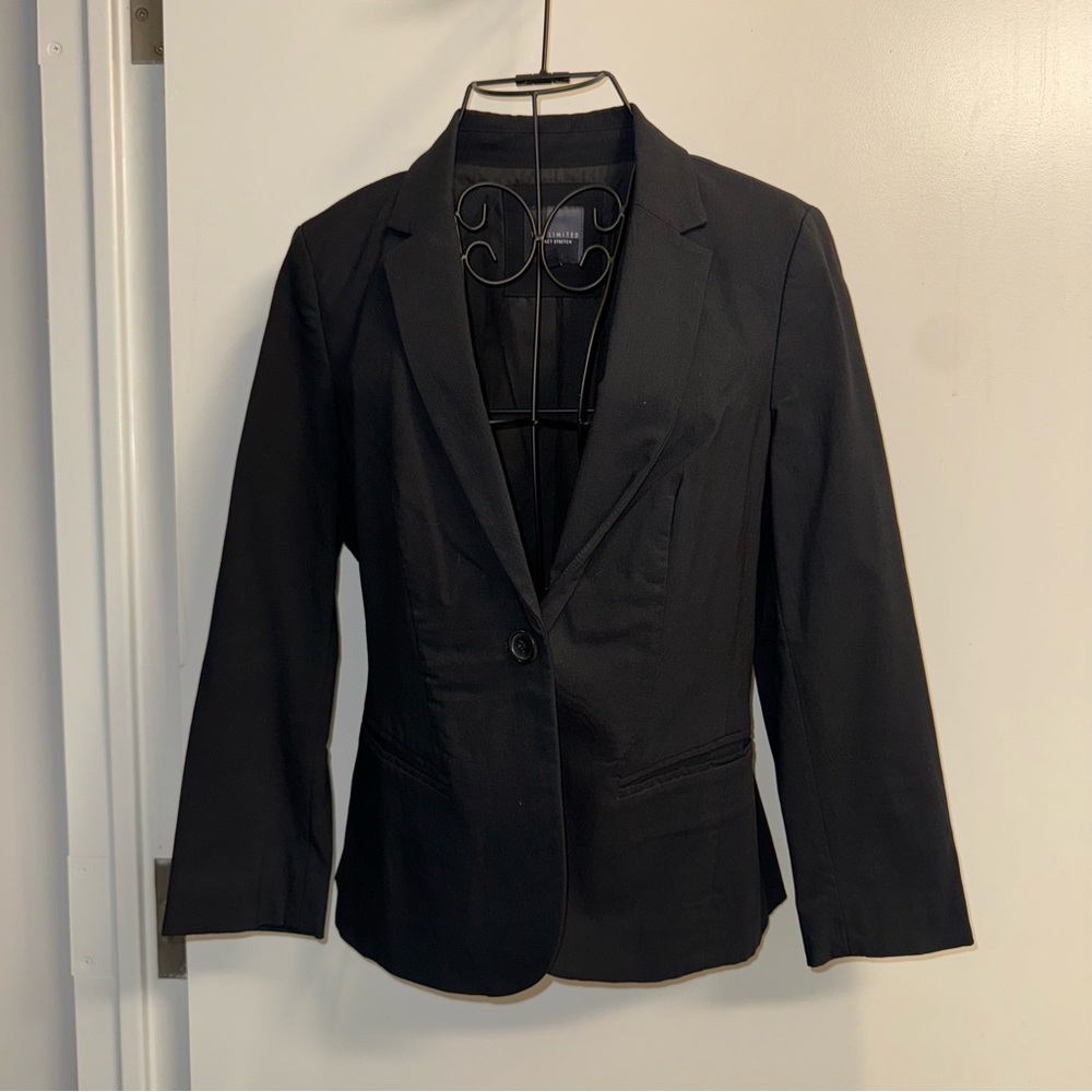 The Limited Exact Stretch Single Breasted Three Quarter Sleeve Blazer Black